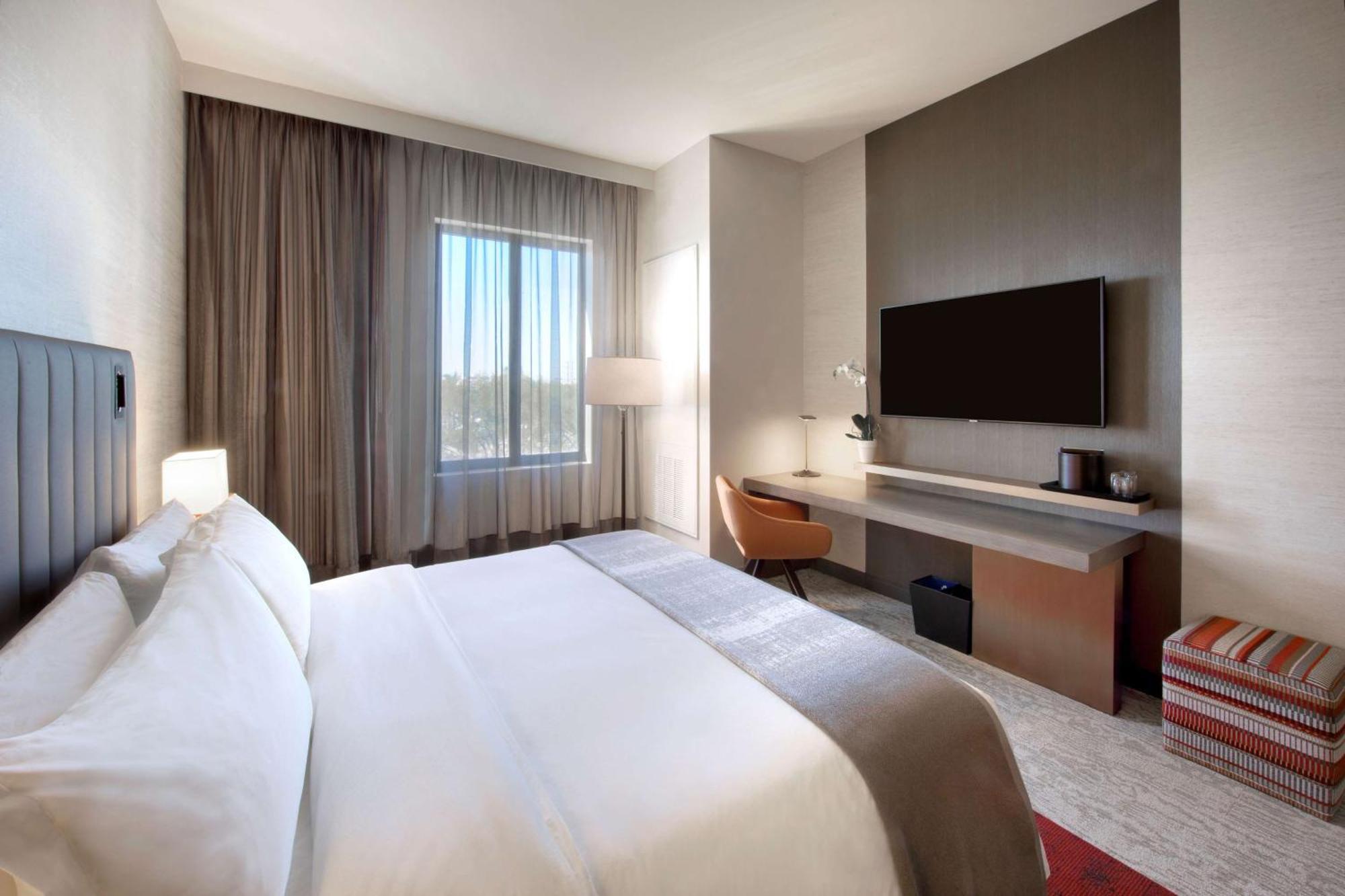 Thesis Hotel Miami Coral Gables, Curio Collection By Hilton Eksteriør billede