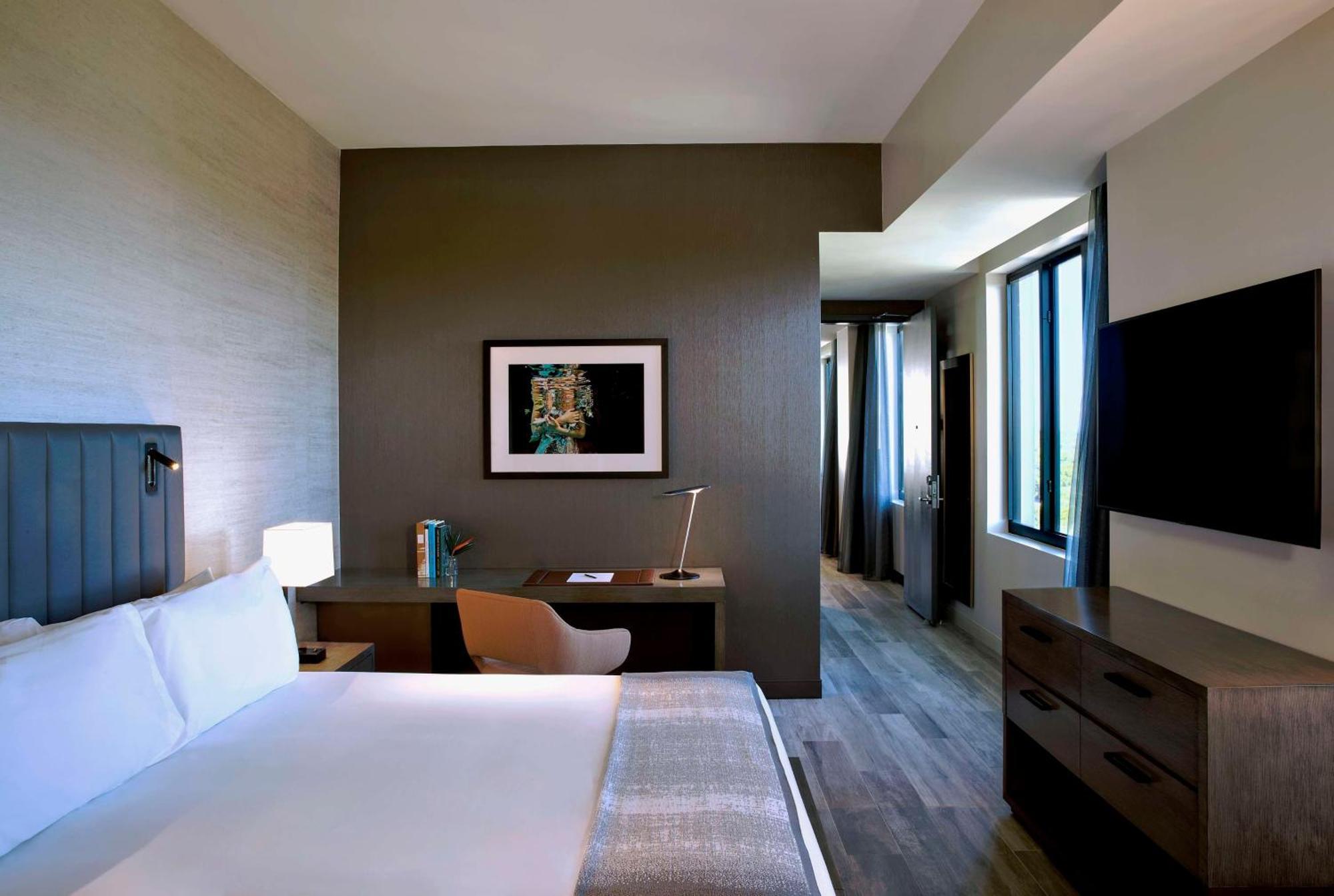 Thesis Hotel Miami Coral Gables, Curio Collection By Hilton Eksteriør billede