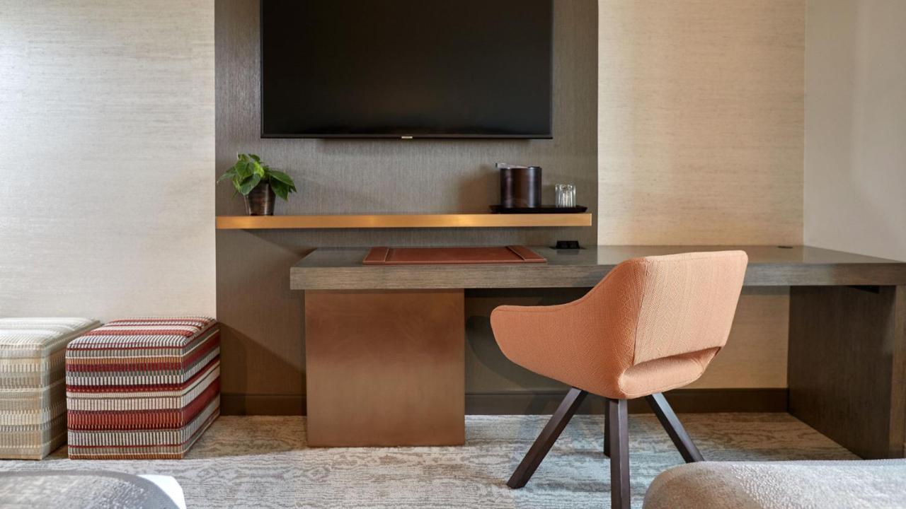 Thesis Hotel Miami Coral Gables, Curio Collection By Hilton Eksteriør billede
